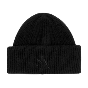 Sort ribstrikket hue med tone-i-tone SUI AVA logo