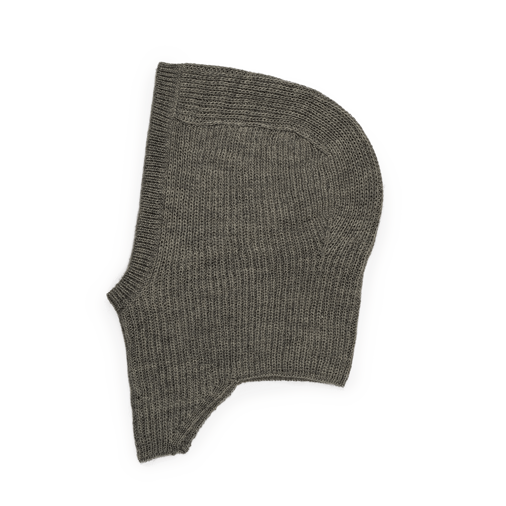 Gitte Balaclava i grå – strikket elefanthue i uld fra SUI AVA