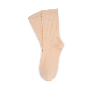 Magda Socks i nude/beige – ribstrikkede bomuldsstrømper i blød kvalitet
