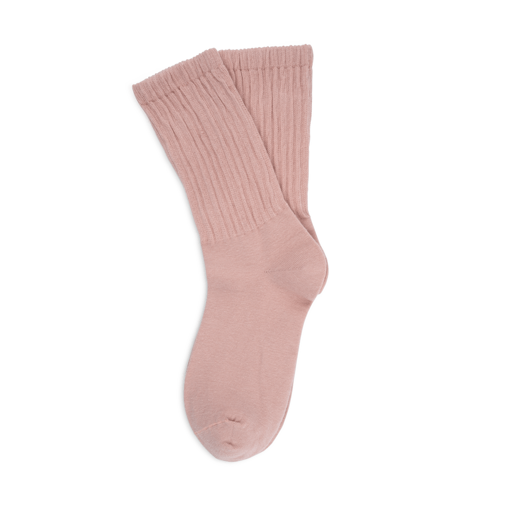 Magda Socks i rosa – ribstrikkede strømper i støvet lyserød farve