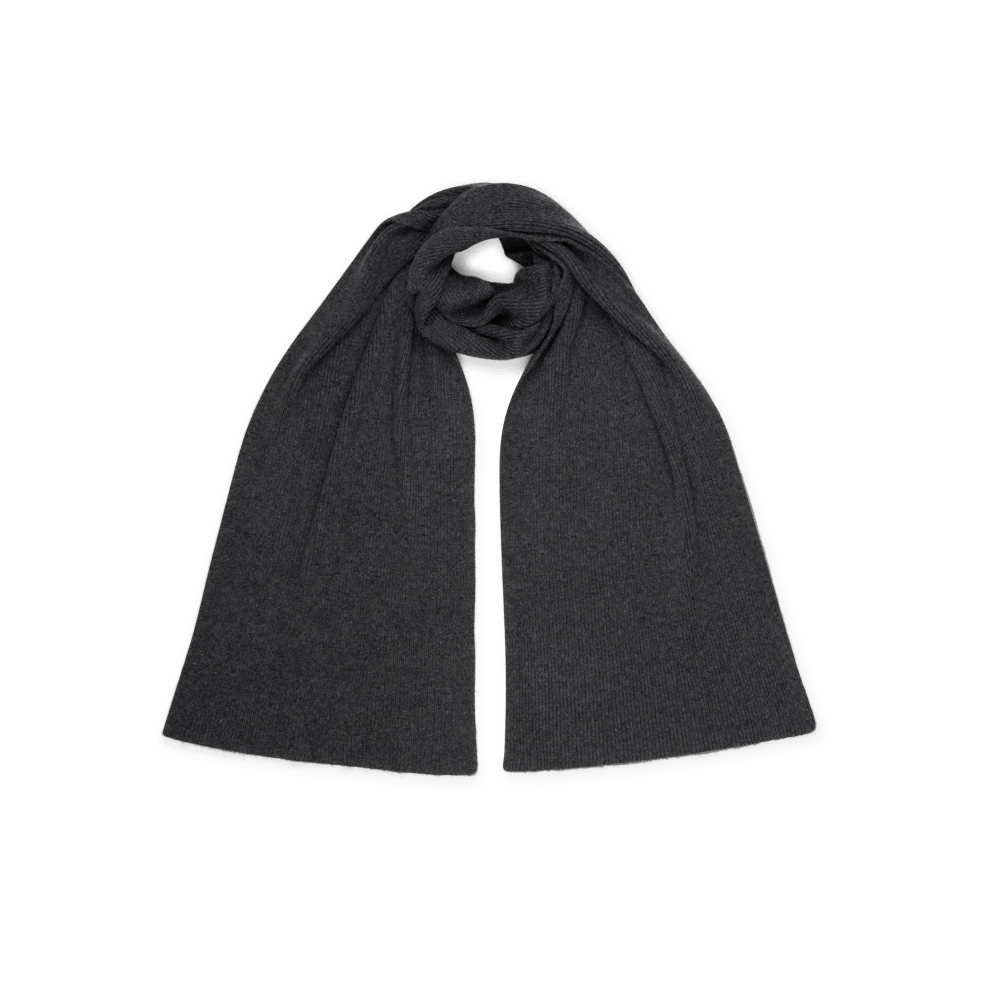 Mørkegråt ribstrikket tørklæde – Frede Soft Scarf
