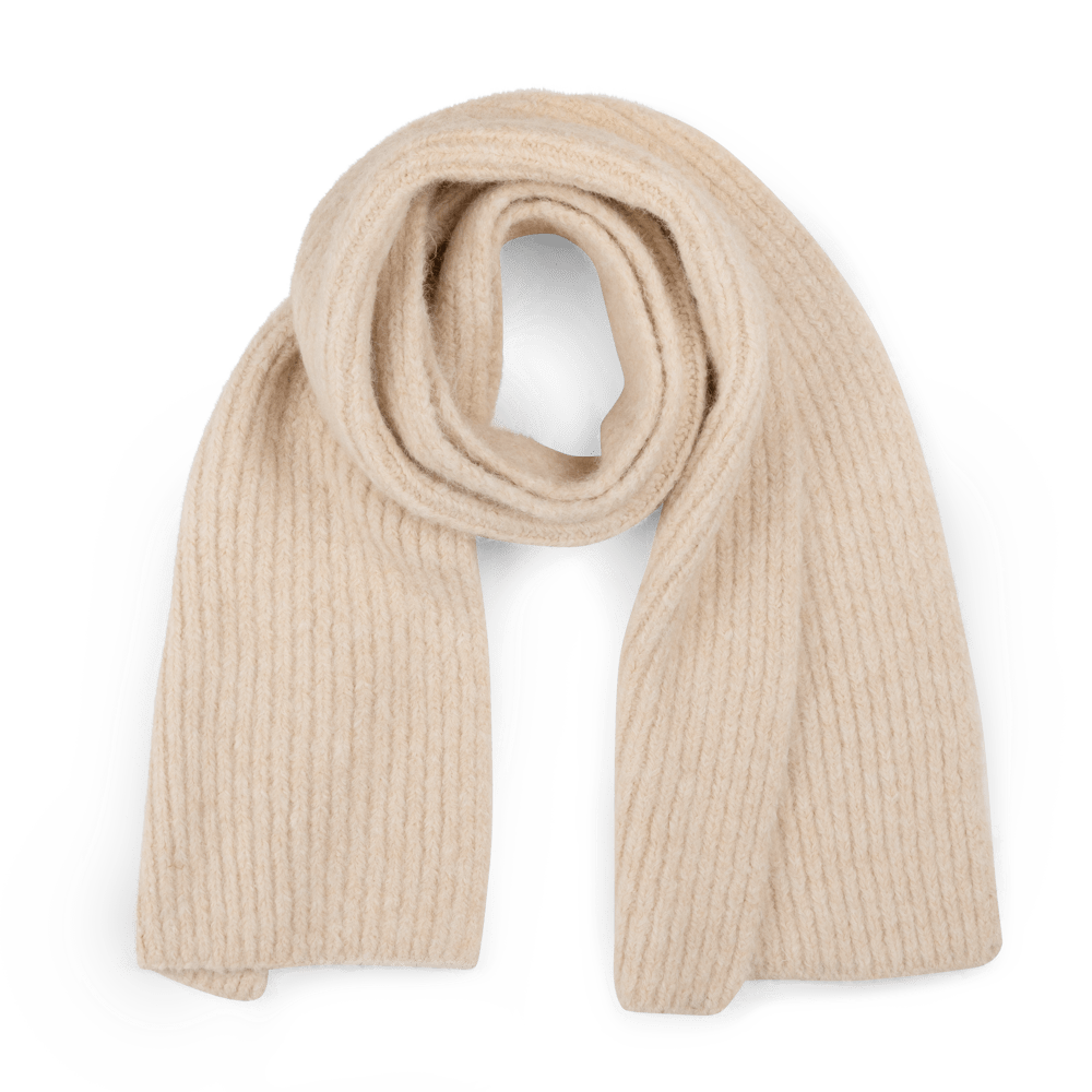 Cremefarvet strikket tørklæde fra SUI AVA – chunky og blødt