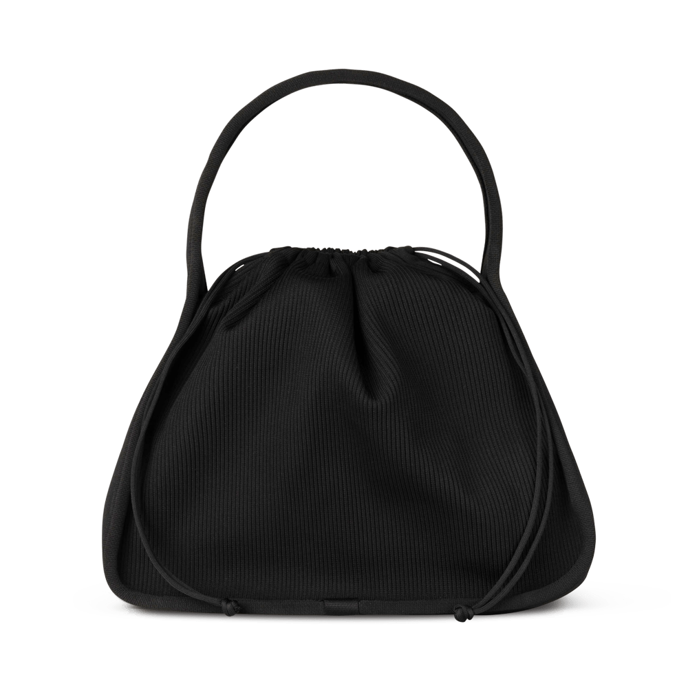 Sporty Elegance Bag Big fra SUI AVA – rummelig og stilfuld taske i et moderne design, perfekt til både hverdagsbrug og sportsaktiviteter.