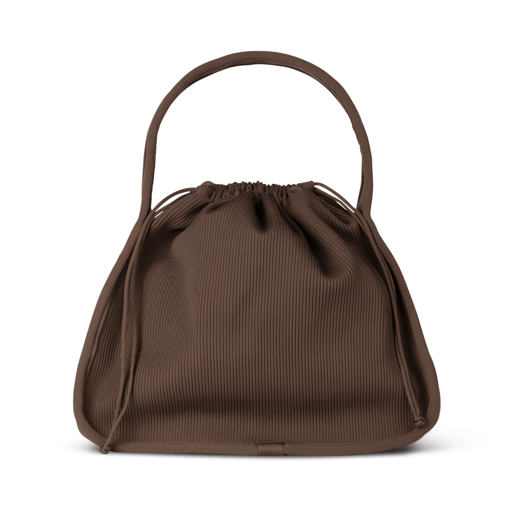 Sporty Elegance Bag Big fra SUI AVA – stor og elegant taske i et sporty design, ideel til praktisk opbevaring med et stilfuldt touch.