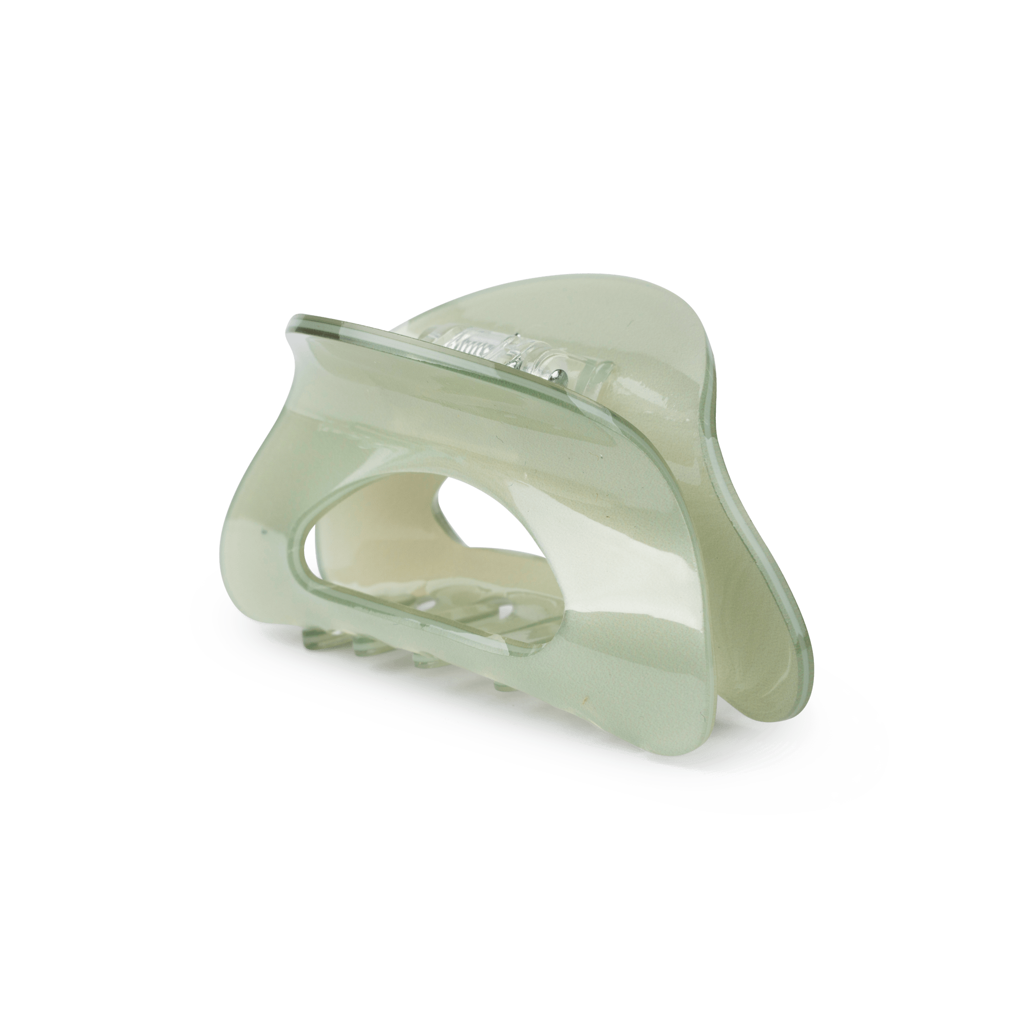 Cloud Frosted Middle fra SUI AVA – mellemstor hårklemme med et mat, skyinspireret design, perfekt til at tilføje et stilrent og sofistikeret touch til dine frisurer.