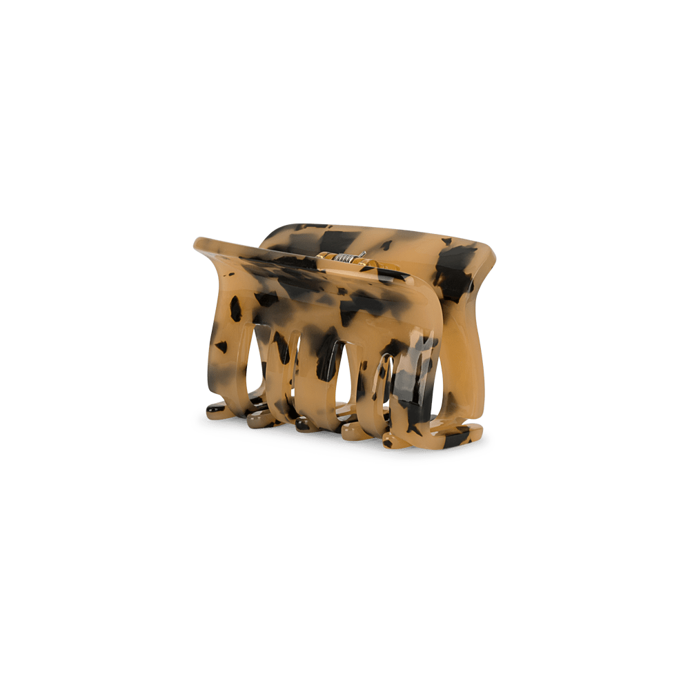 Fie Siesta Mini hårklemme i lys tortoise – lille hårklemme med klassisk design, perfekt til at holde små sektioner af håret på plads.