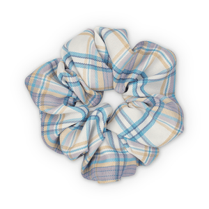 Stor Ebba Check scrunchie fra SUI AVA i blå, lilla og cremefarvede tern