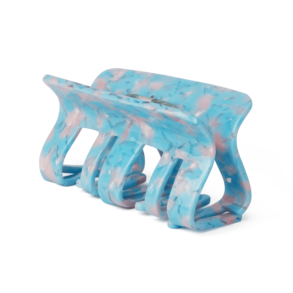 Fie Magnetic Big – Stor hårklemme i blå med lyserøde detaljer og stærkt greb.