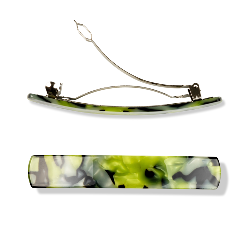 Wanted Hair Clip – Smuk hårspænde med marmoreret mønster i grønne nuancer