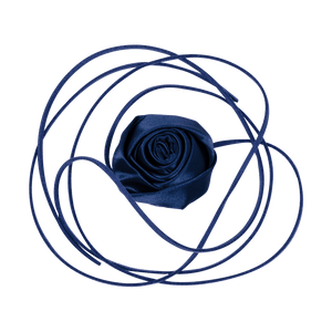 Navy satinrose med lange bånd – La Mia Rosa