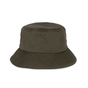 Maria Organic Bucket Hat – armygrøn bøllehat i økologisk bomuld med matchende broderet logo.