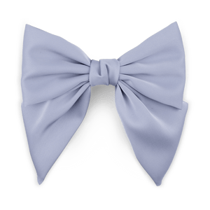 Lyseblå hårsløjfe med glat finish og store vinger – Smooth Bow fra SUI AVA