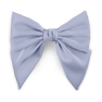 Lyseblå hårsløjfe med glat finish og store vinger – Smooth Bow fra SUI AVA