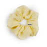 Dreamy Vibes Scrunchie i sunlight – Blød scrunchie i lys gul nuance.