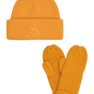 Signe Set Yellow med ribstrikket hue og vanter i gul med tonalt broderet logo – to-delt accessories-sæt til vinterbrug.