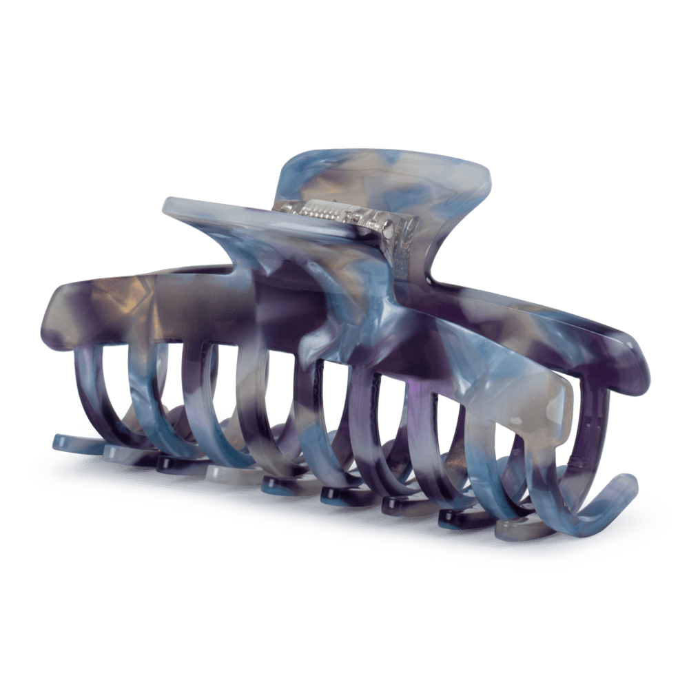 Lea Believe Big hårklemme i mix af blå, lilla og beige – stor hårklemme med klassisk design, perfekt til langt eller kraftigt hår.