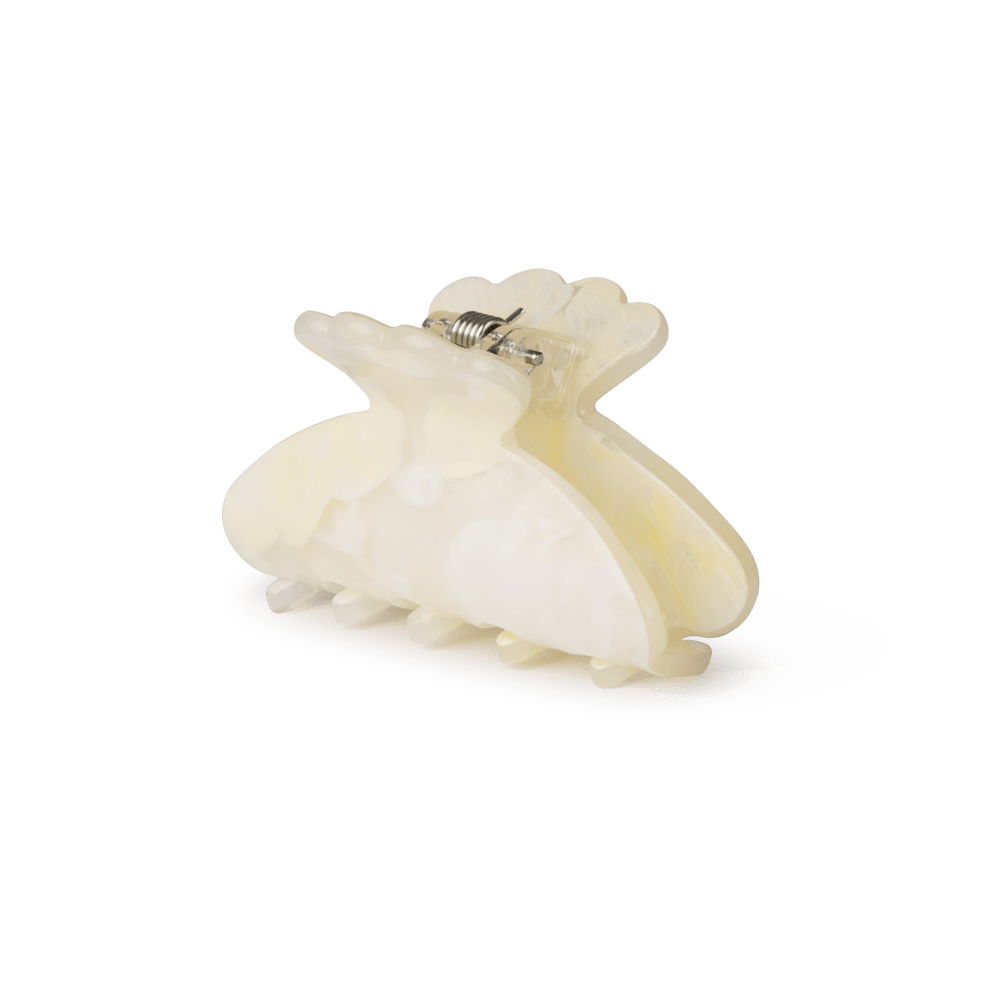 Helle Arty Mini hårklemme i cream – lille hårklemme med klassisk design, perfekt til at holde små sektioner af håret på plads.