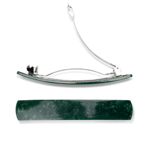 Matcha Addict Hair Clip – mørkegrønt hårspænde med perlemorseffekt og buet design